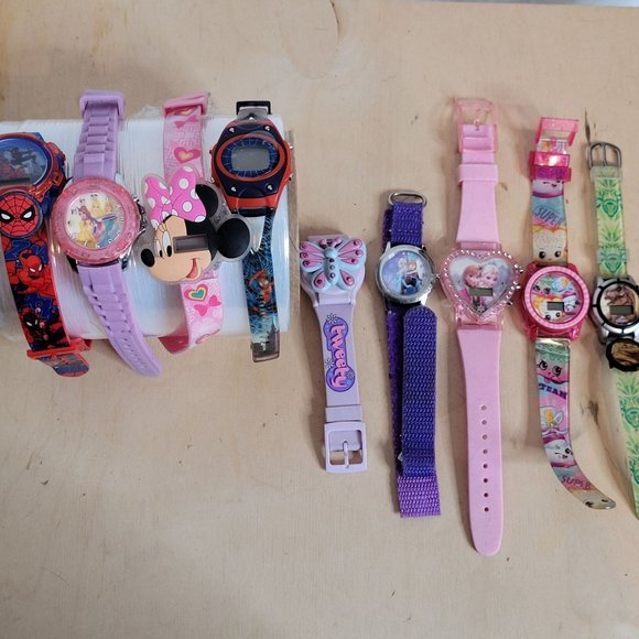 Watch Lot Plastic Novelty Fashion Characters No Batteries Untested Parts Only - Picture 1 of 8